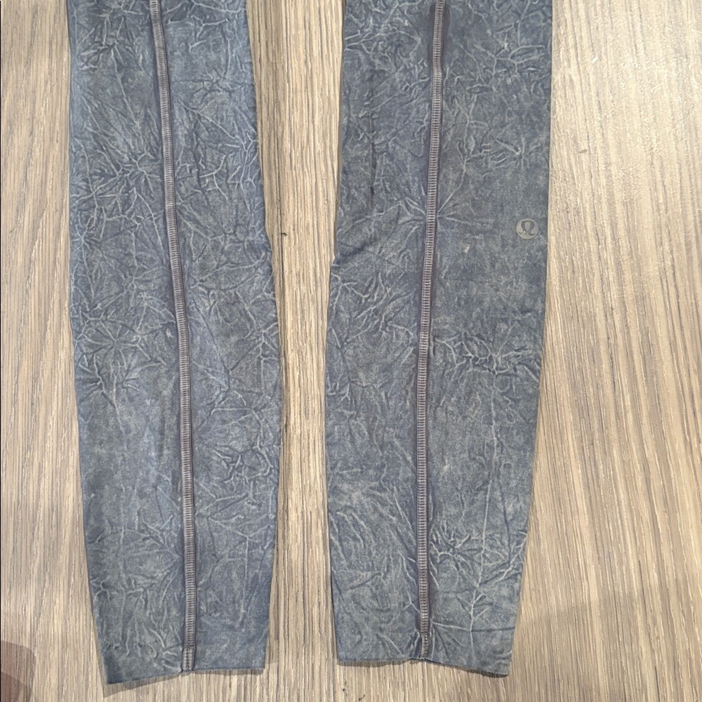 Lululemon Fast and Free High Rise Tight 25" Size 4 - Ice Wash Asphalt Grey - Picture 8 of 11